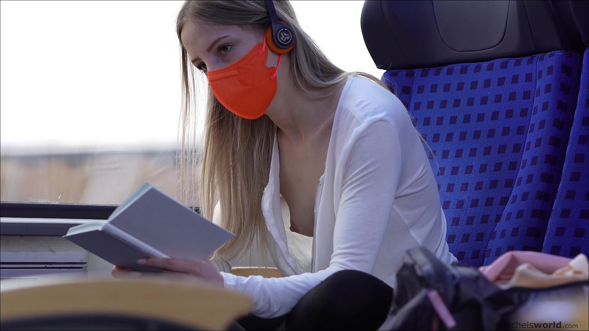 [유럽][노모] MichelsWorld 공공장소 야외 노출 미리보기 5