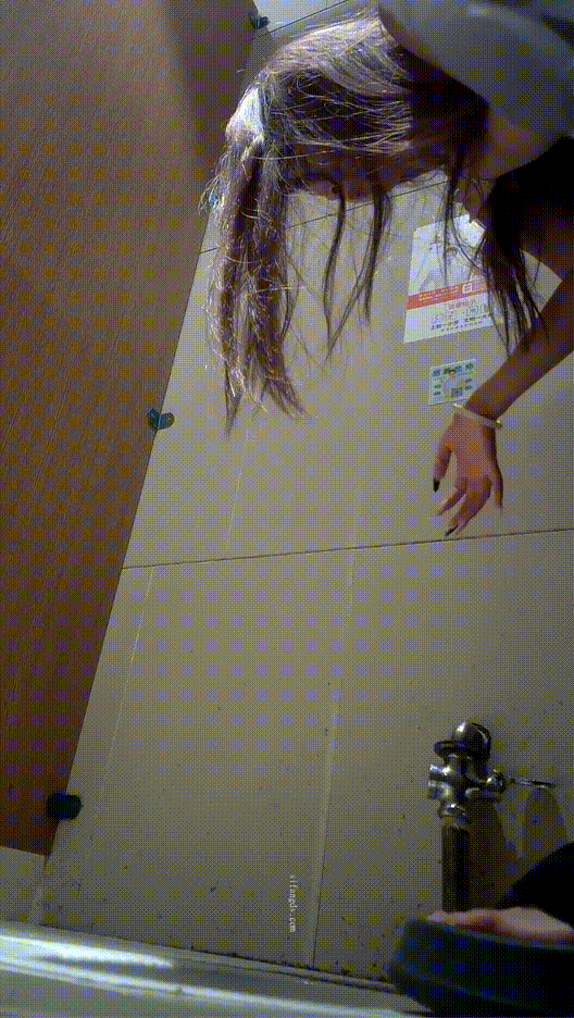 25년 6월 신규 유출 바 여자화장실_똥.토하기.오줌발 [혐] 미리보기 3