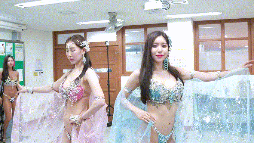 쎄라퀸 비키니쇼_본무대 전 교실 안 리허설 미리보기 3