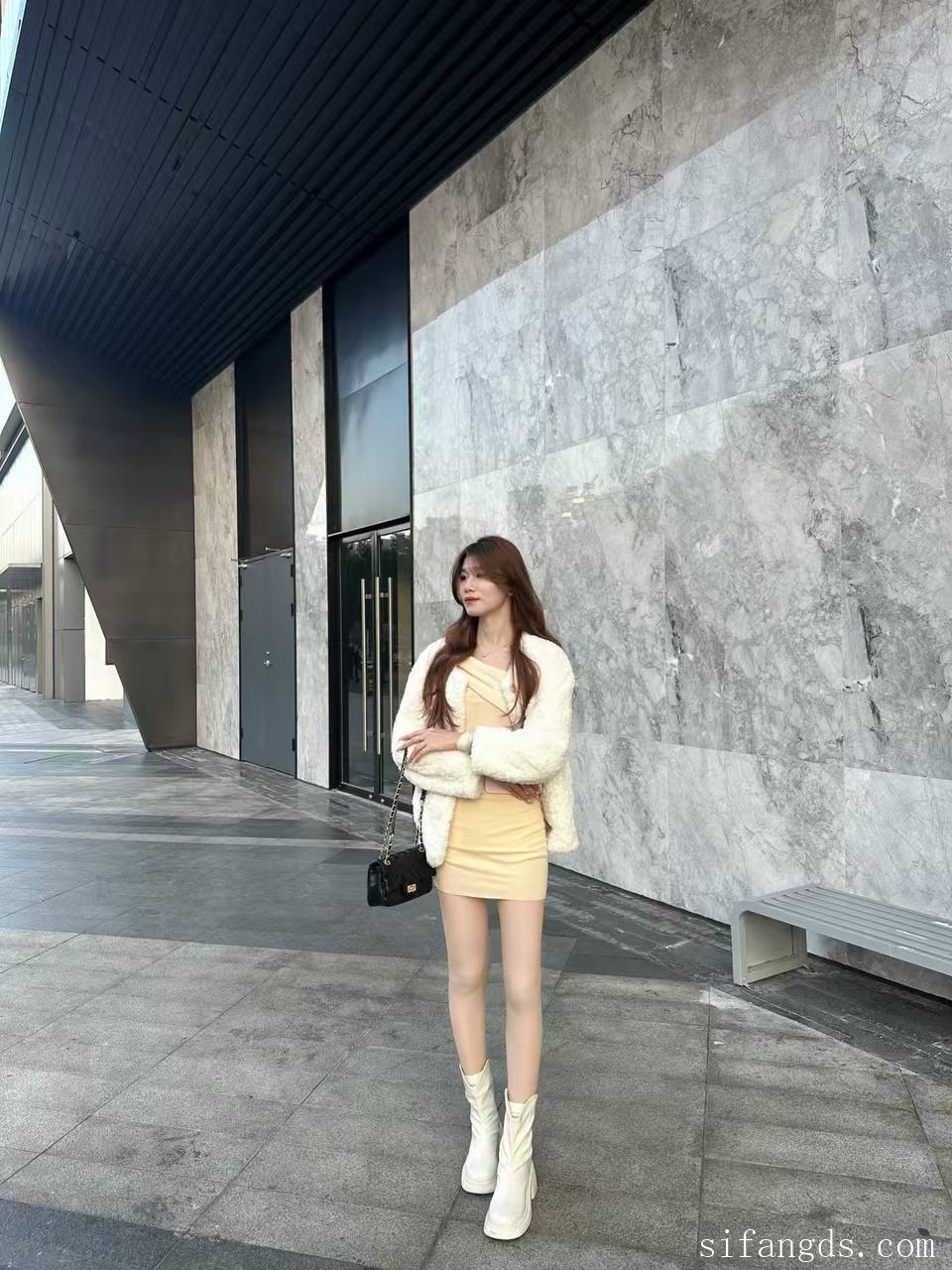 개인 촬영 【摄影师】 사기 수법으로 여학생들을 속여 개인 촬영 유도하기  233V ★ 22.2G 미리보기 33