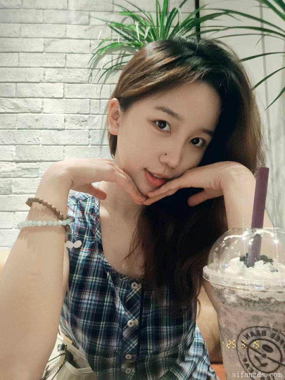 개인 촬영 【摄影师】 사기 수법으로 여학생들을 속여 개인 촬영 유도하기  233V ★ 22.2G 미리보기 39