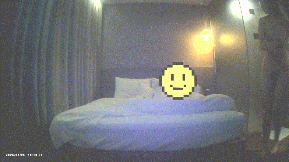 신작 ✨ 바람핀 여친 참교육 하려고 영상 제보한 남자 4V 미리보기 4