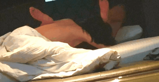 젋은 남자 만나는 유부녀 불륜 4V [대화지림 ★] 미리보기 3