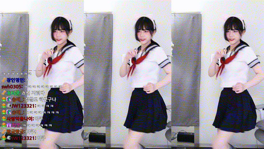 QWER 쵸단_발차기 팬티노출+쿠팡에서 끈이 안왔어~ 2V 미리보기 3