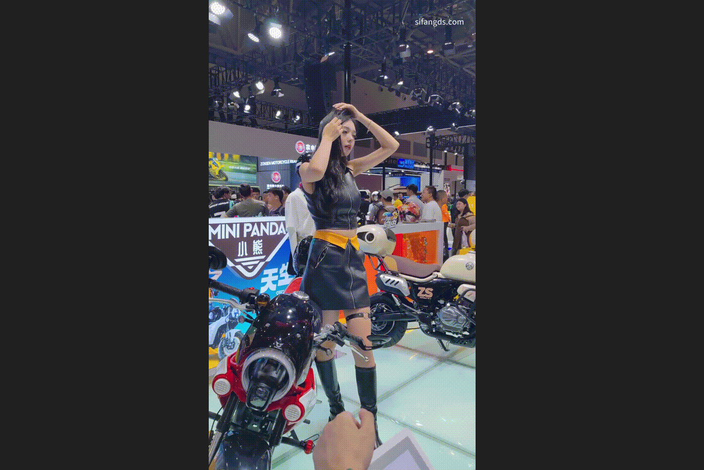 모터사이클 쇼_모델 에티켓 [업스] 6V