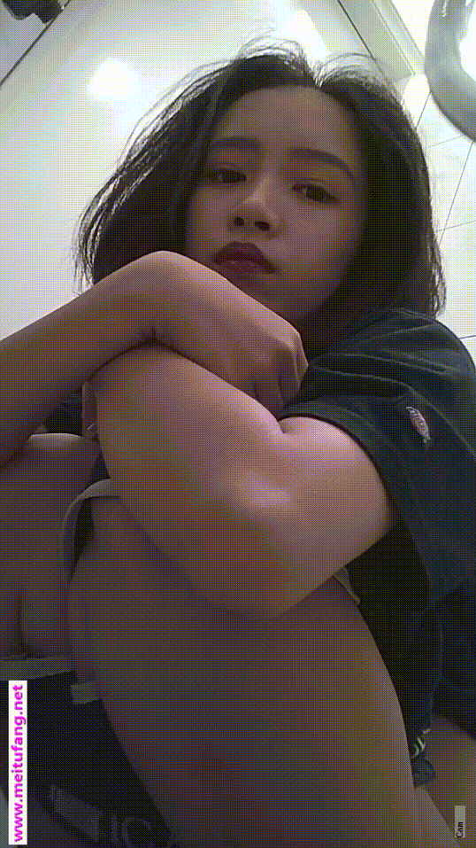 장실_보지 닦는 이쁜녀들 연속 [보지털 잘나옴] 미리보기 3