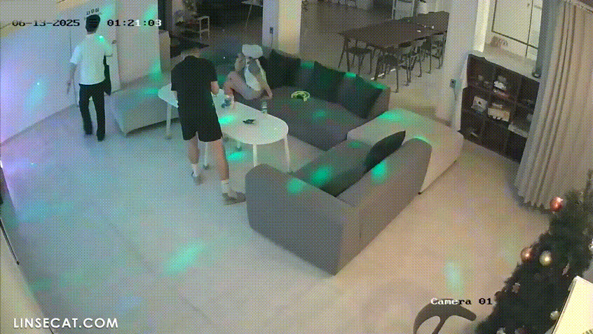 신작IP ✨ 친구 떠난 뒤 꽐라된 여자 섹스 후 알몸촬영남 미리보기 2