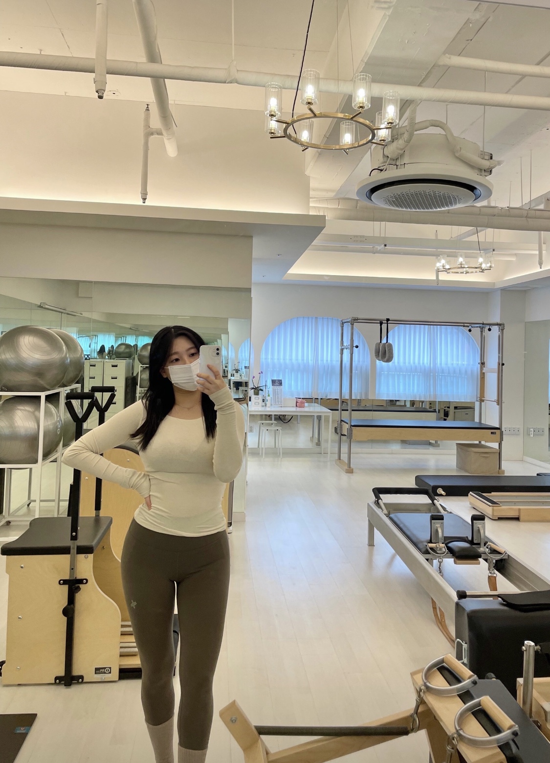 필라테스녀 ✨ 김지연 3V.37P 미리보기 4