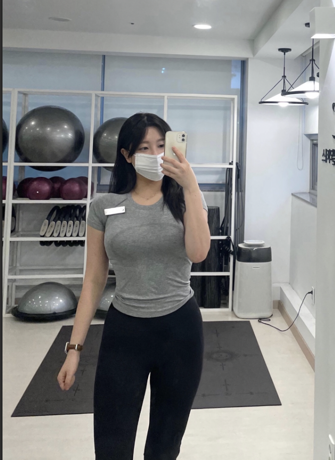 필라테스녀 ✨ 김지연 3V.37P 미리보기 12