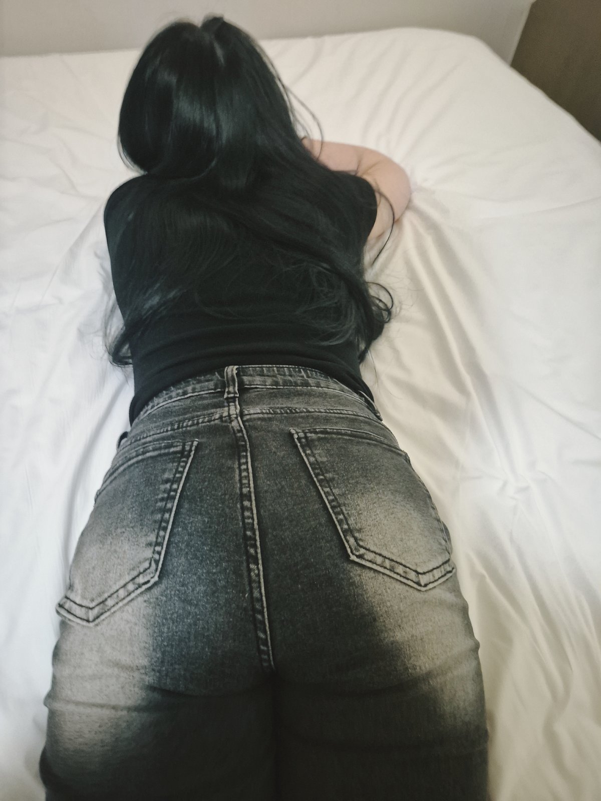 신작 ✨ 25.08.17 04년생 민이  1V+4P 미리보기 2