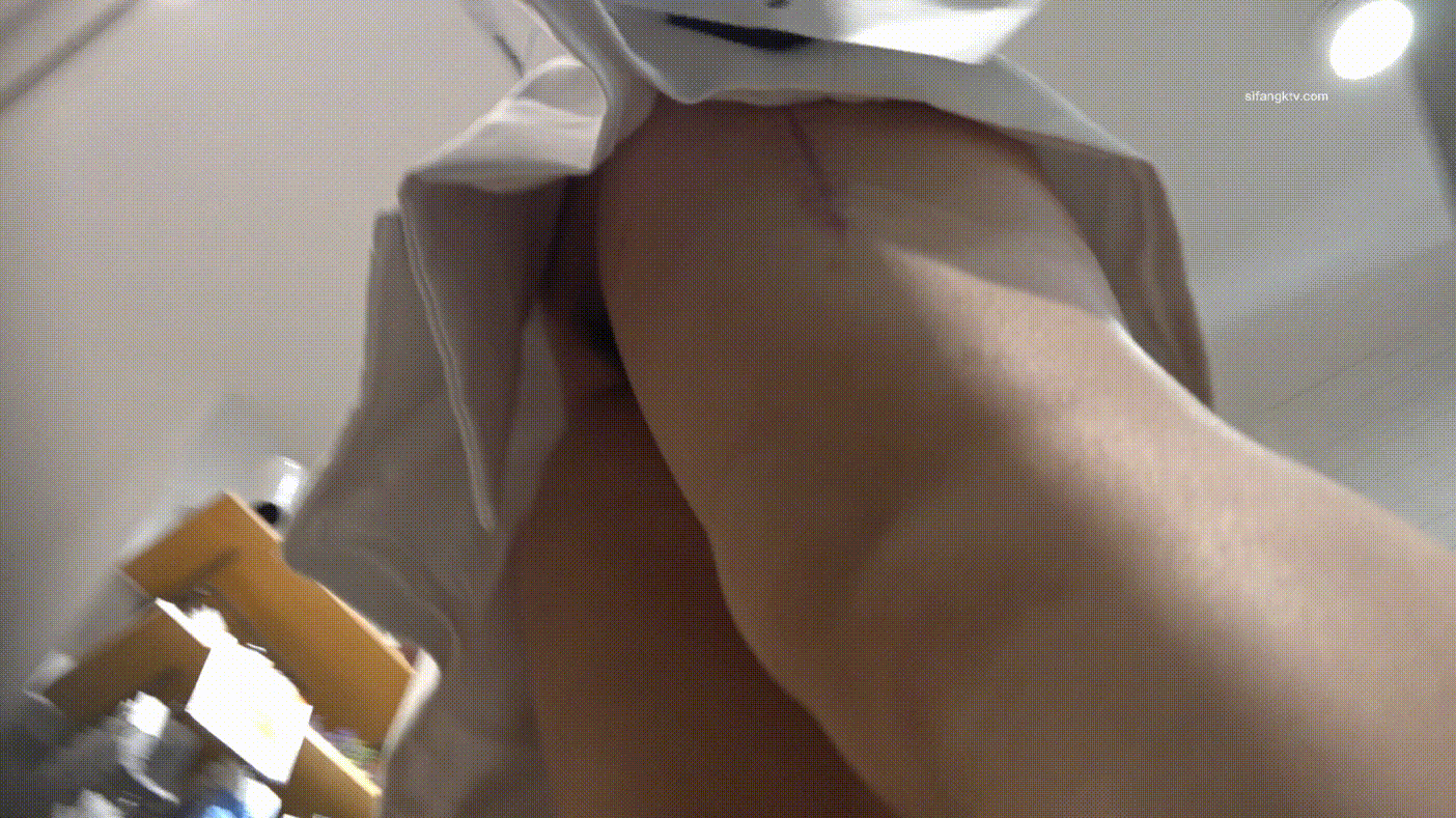 노팬티 오통통미녀 미리보기 7