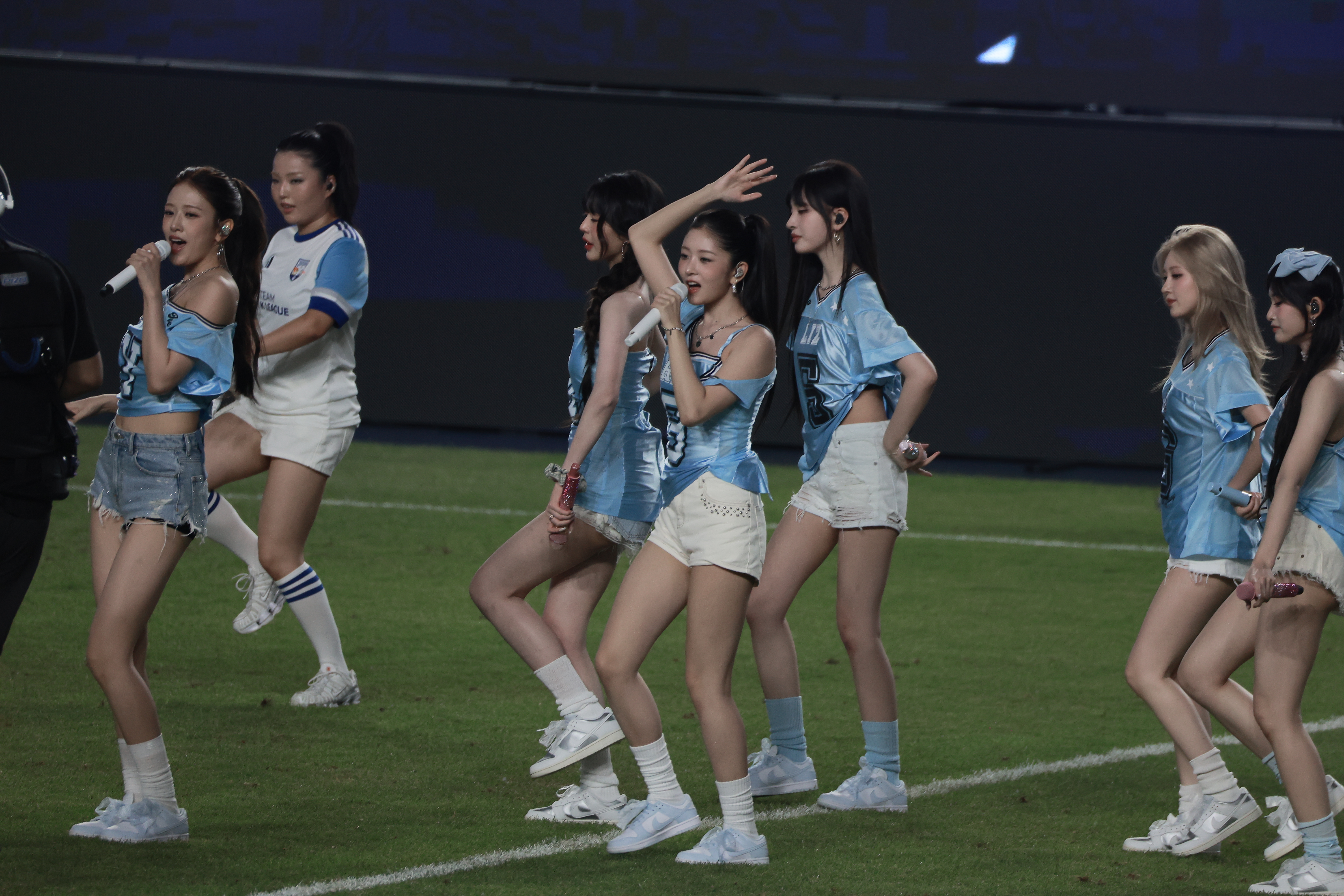 장원영_25.07.30 K리그 시축 데이터 506P_5.2G 미리보기 3