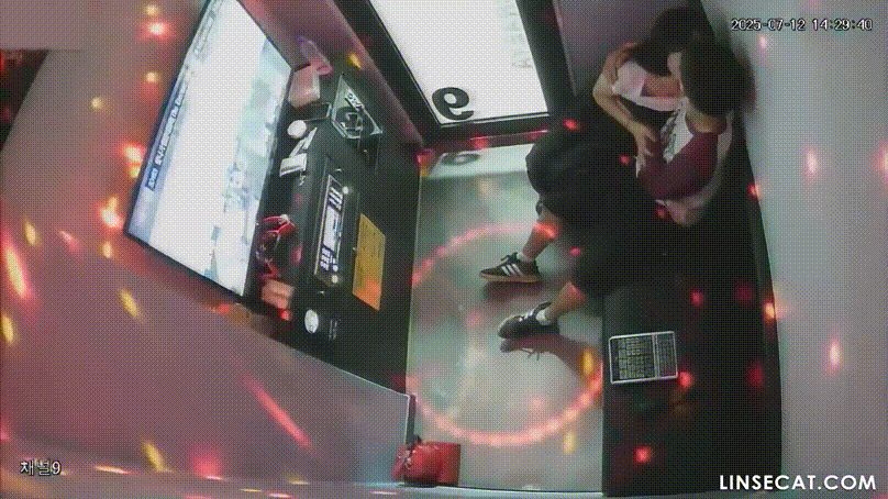 신작IP ✨ 코인노래방_발기된 남친/가슴 큰 여친 미리보기 3