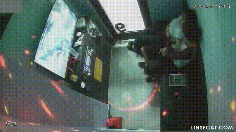 신작IP ✨ 코인노래방_발기된 남친/가슴 큰 여친 미리보기 5