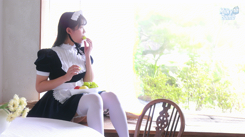 신작화보 ✨[MilkyBomb] 유이 Yui 4V [Maid/Last Summer/Tracksuit] 3폴더 11.3G 미리보기 11