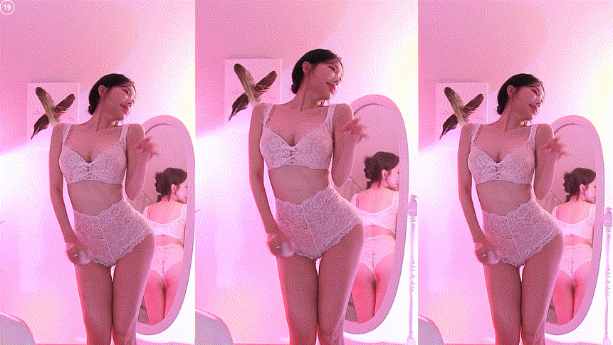 유채린_25.10.28 거울 BACK리액션 미리보기 6