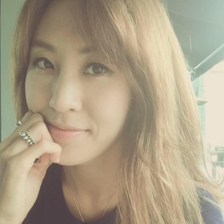 태닝 미시섹녀 [얼공] 2V.38P 풀팩 미리보기 19