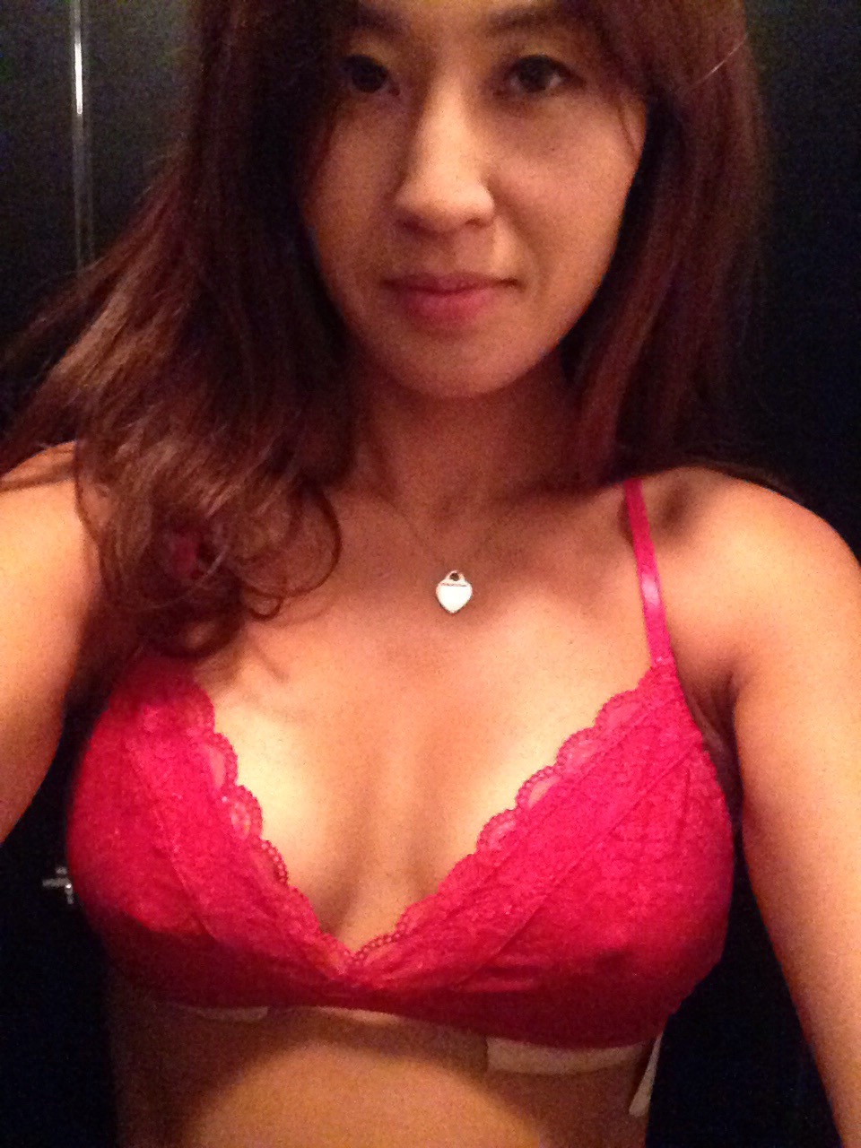 태닝 미시섹녀 [얼공] 2V.38P 풀팩 미리보기 22