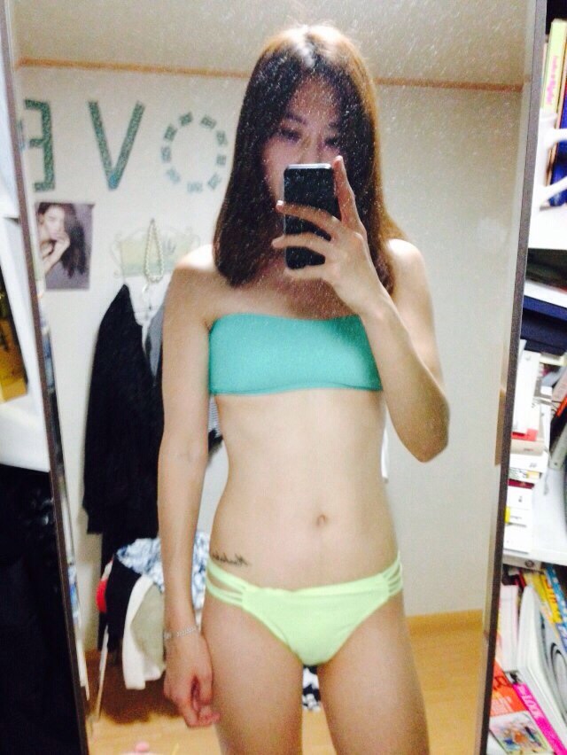 태닝 미시섹녀 [얼공] 2V.38P 풀팩 미리보기 23