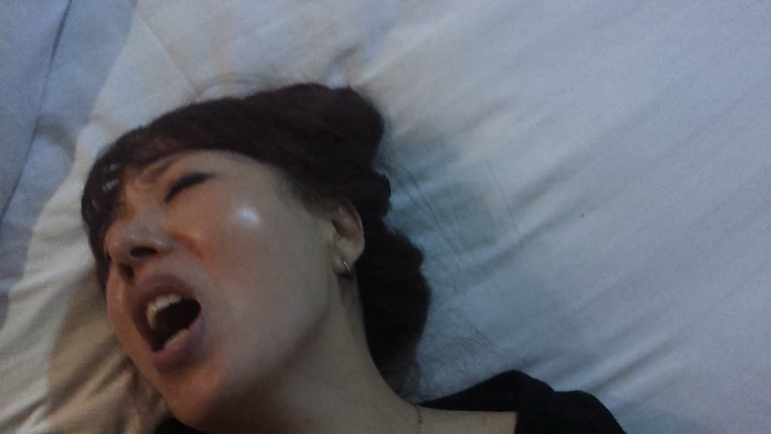 섹소리 큰 미시아줌마 2V [거울섹스] 얼공 3.8G 무광고원작 미리보기 4