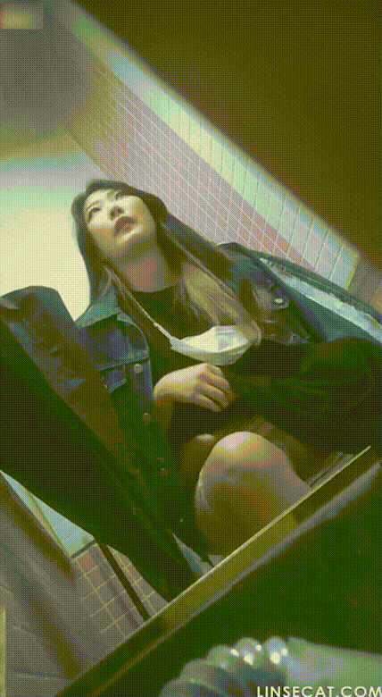 신작 ✨ 노래방 화장실 3탄 [ROKA티/존예/보지털 잘보이는 앞각] 19명 미리보기 27