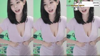 러블리나_25.10.09 오늘자 의첸.거유리액션