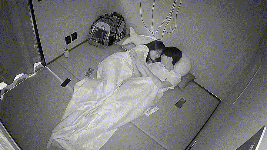 IP신작 ✨룸까페 기념일 축하 어린커플 미리보기 3