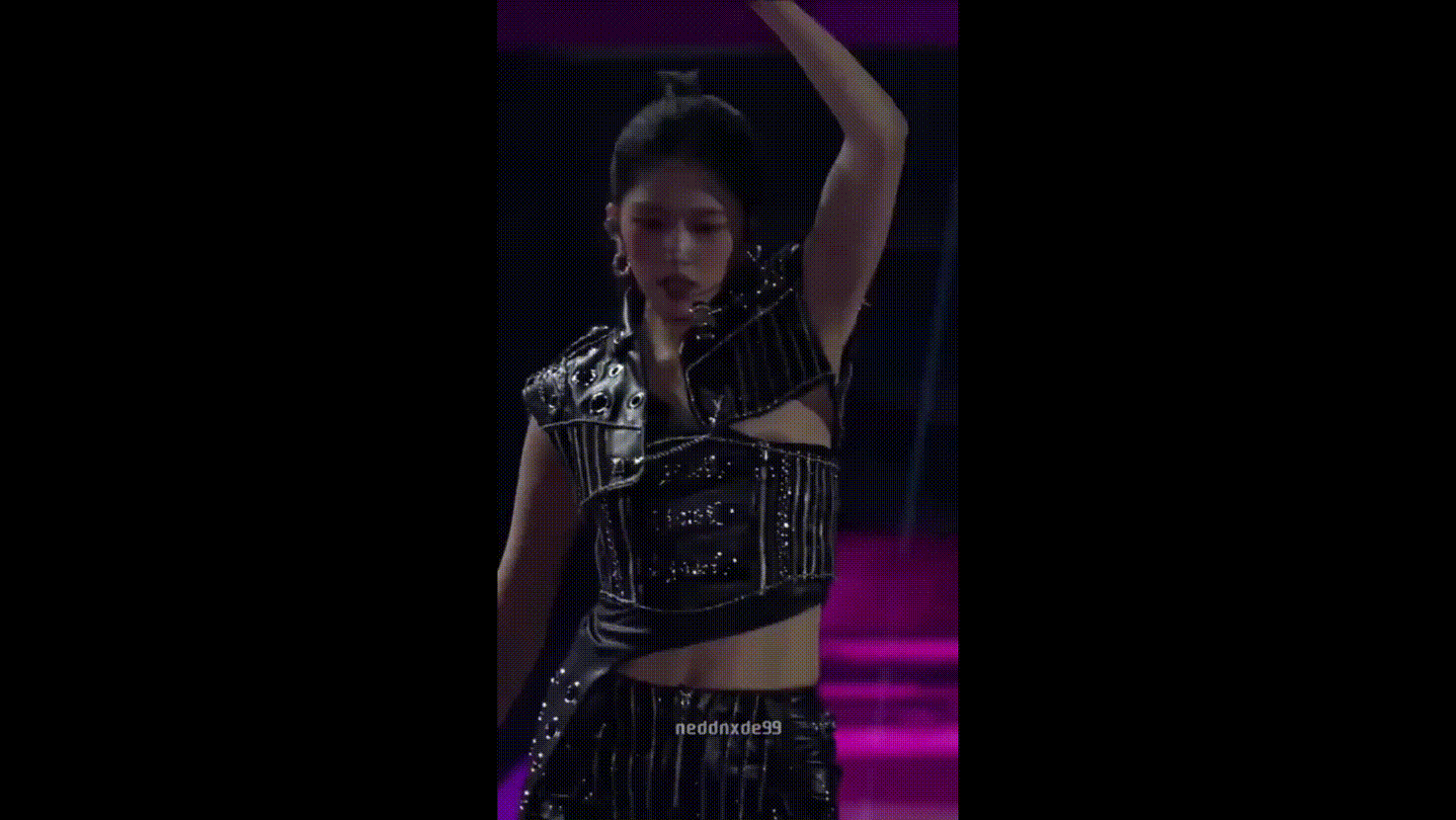 안유진 ✨ 【직캠】 누브라. 허벅지안쪽 노출 3V 미리보기 2