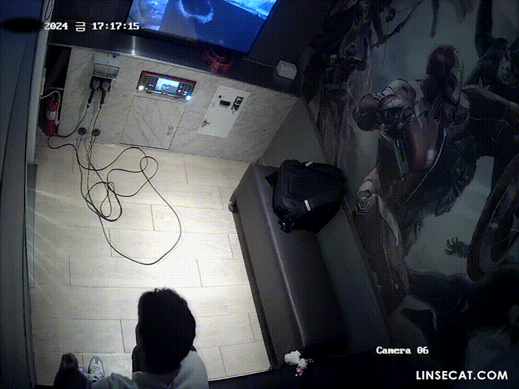 신작IP ✨코인노래방_일진커플 : 손으로 미리보기 3