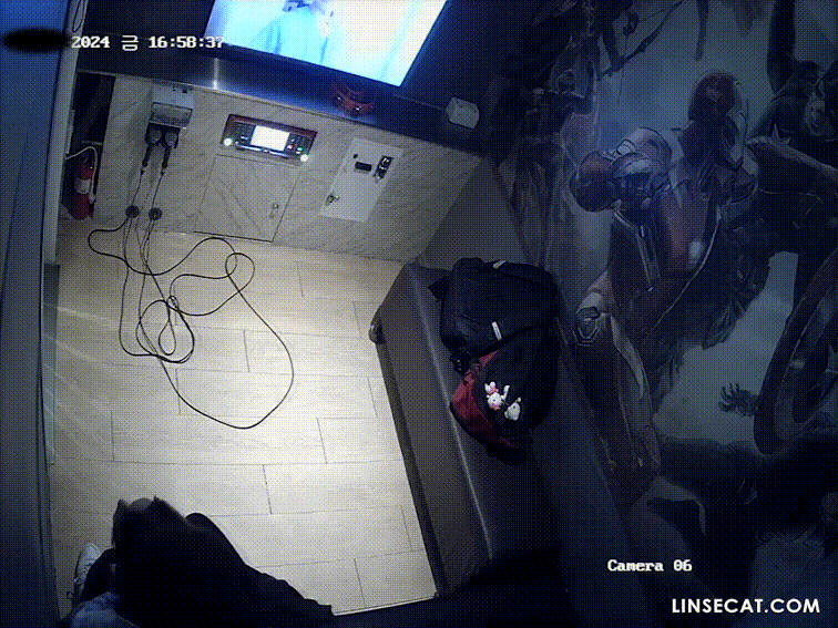 신작IP ✨코인노래방_일진커플 : 손으로 미리보기 4