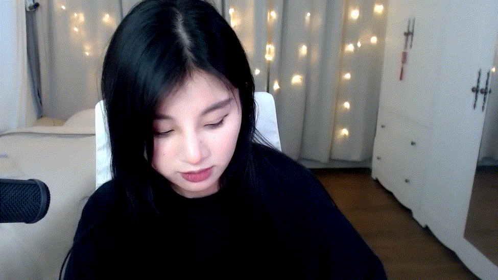 모히또 1대1 비번방 [육덕가슴노출] 미리보기 3