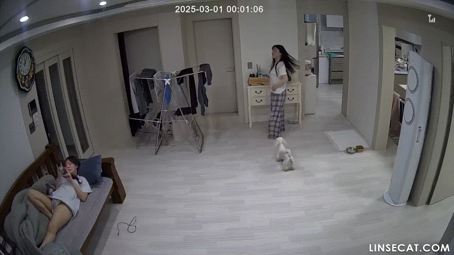 IP신작 ✨ 가정집 해킹 [부부섹스/탈의/자위/임산부] 미리보기 17