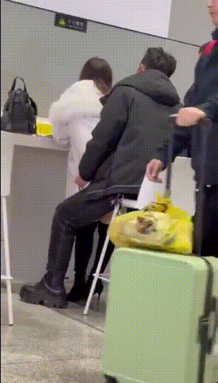 혼돈의 카오스ㅋ [5탄] ☆ 255V [야외노출/소변/야외섹스 등] ㅋㅋㅋ시리즈 미리보기 35