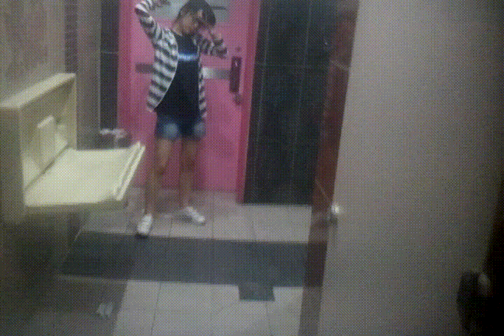 ✨빨간벽화장실_유리틈새 몰래촬영 14V [얼공] 미리보기 12