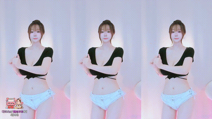 아윤/분옹 25.11.15 오늘자 댄스리액션 2V 미리보기 1