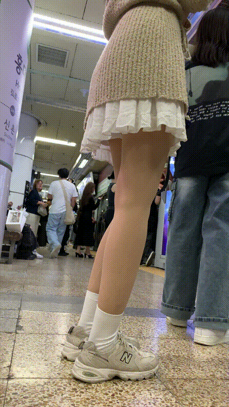 신작 ✨ 지하철 업스 2명+가슴골 5V ★ 특 왕가슴녀 미리보기 6