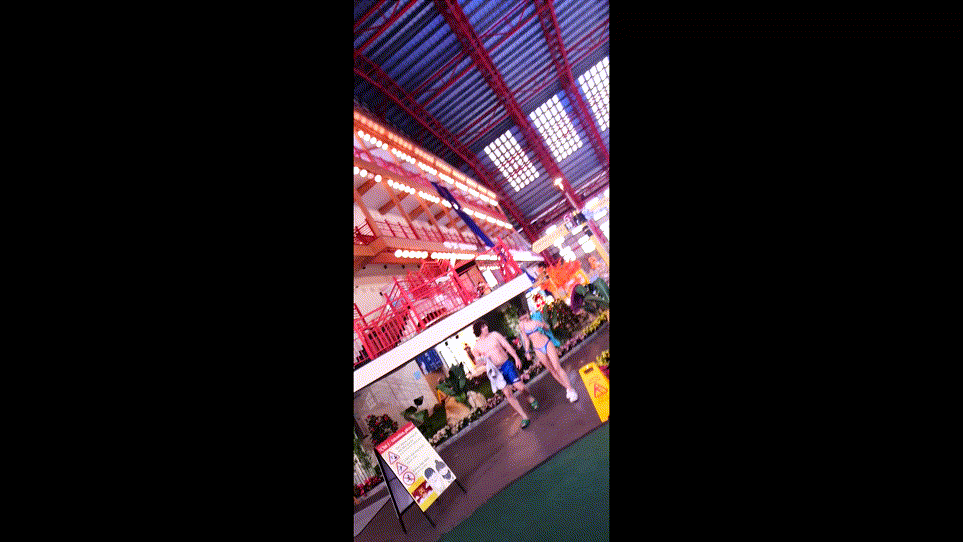 신작 ✨워터파크 어린여자+외국녀 수영복몰카 2V 미리보기 7