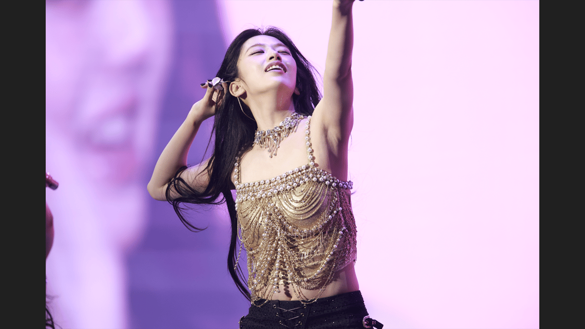 【데이터】 아이브 안유진 25.11.02 패치 초고화질 2343P_20.4G 미리보기 2