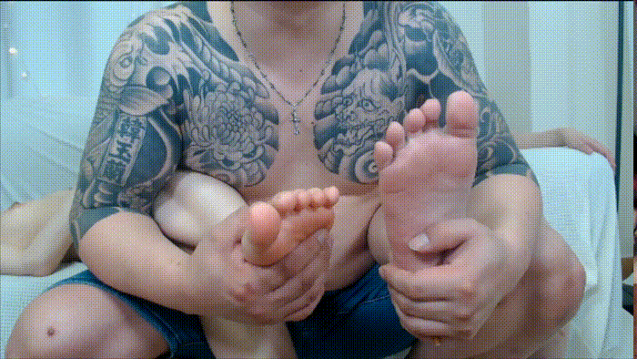 허세☺️핑두녀포함 게스트3명☺️물빨.발빨.레즈 방송 [다른방송 포함 합본] 9.78G 미리보기 5