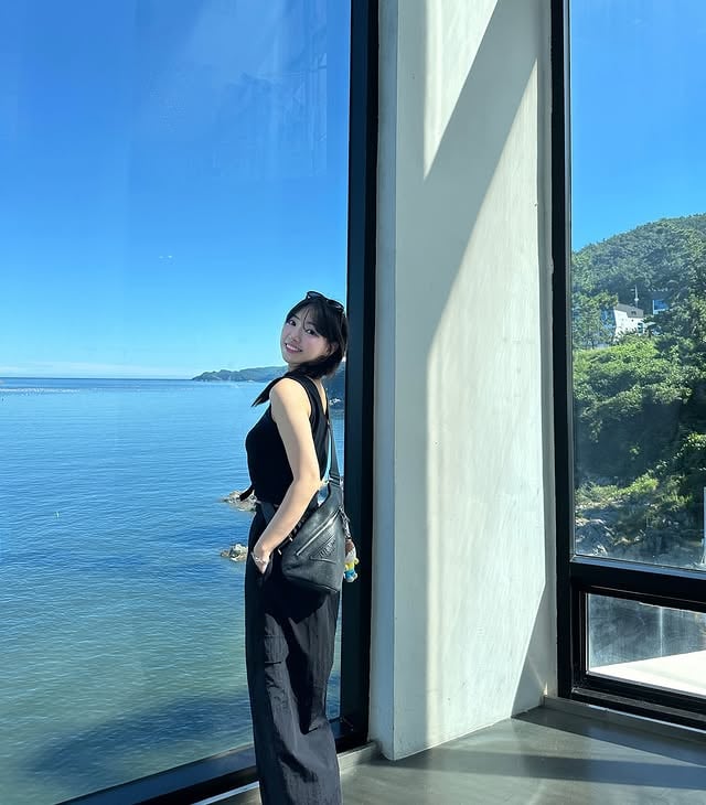 아프리카❤️야킹_2명 헌팅 후 둘다 키스_방까지 9V 미리보기 9