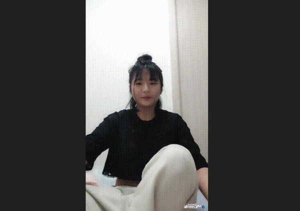 아프리카 야뇨뇨_졸귀 댄스중 언더붑 [꼭지노출]