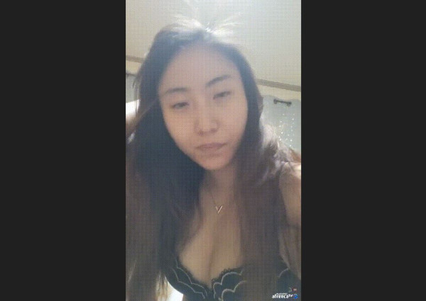 으나쿵_아프리카 뱃살녀. 옷갈아입다 흑두~꼭지노출