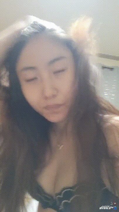 으나쿵_아프리카 뱃살녀. 옷갈아입다 흑두~꼭지노출 미리보기 2