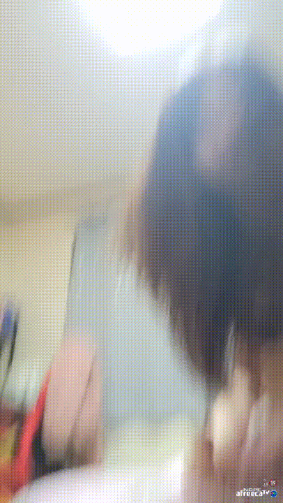 으나쿵_아프리카 뱃살녀. 옷갈아입다 흑두~꼭지노출 미리보기 5