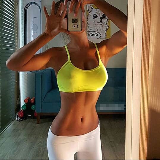 피트니스모텔 해나 [섹스유츌본] 1V.45P 증거사진 미리보기 4