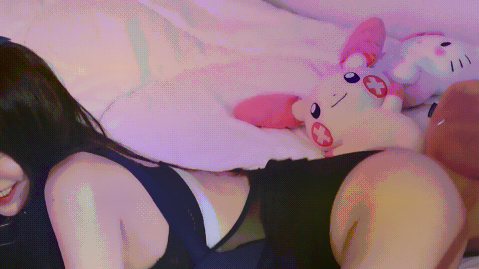 겨우디 26.04.17 오늘자  섹시 승무원 코스프레 미리보기 2