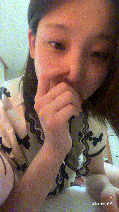 아프리카 rlaqhfka3366 빨딱 선 꼭지노출_시간표기 미리보기 5