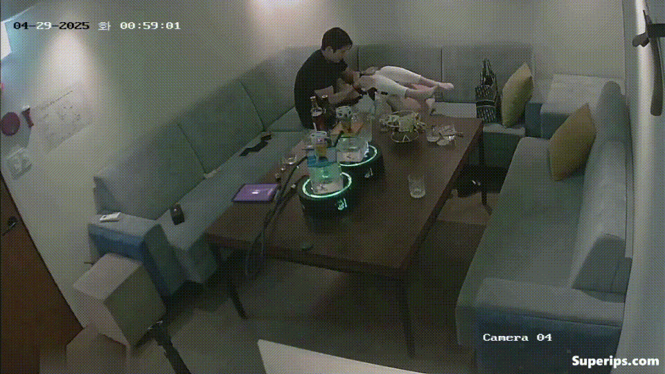 IP신작 ✨25년작_헬창남 노래방 룸섹스 미리보기 2