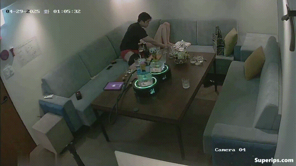 IP신작 ✨25년작_헬창남 노래방 룸섹스 미리보기 5