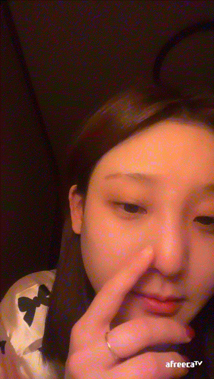 아프리카 rlaqhfka3366 빨딱 선 꼭지노출_시간표기 미리보기 2